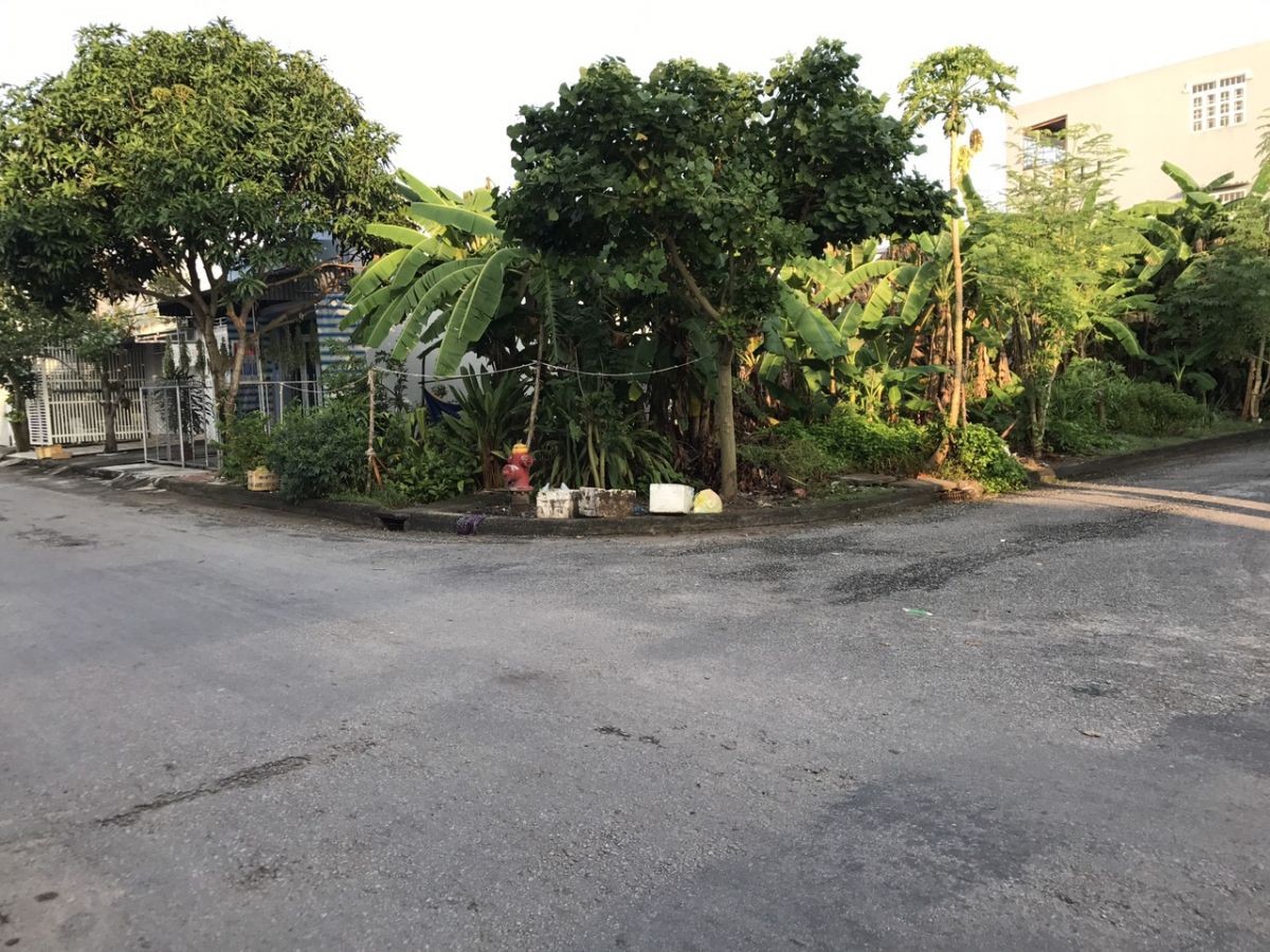 Bán đất mặt tiền lô A18b Ngọc Hân công chúa, phường Vĩnh Quang