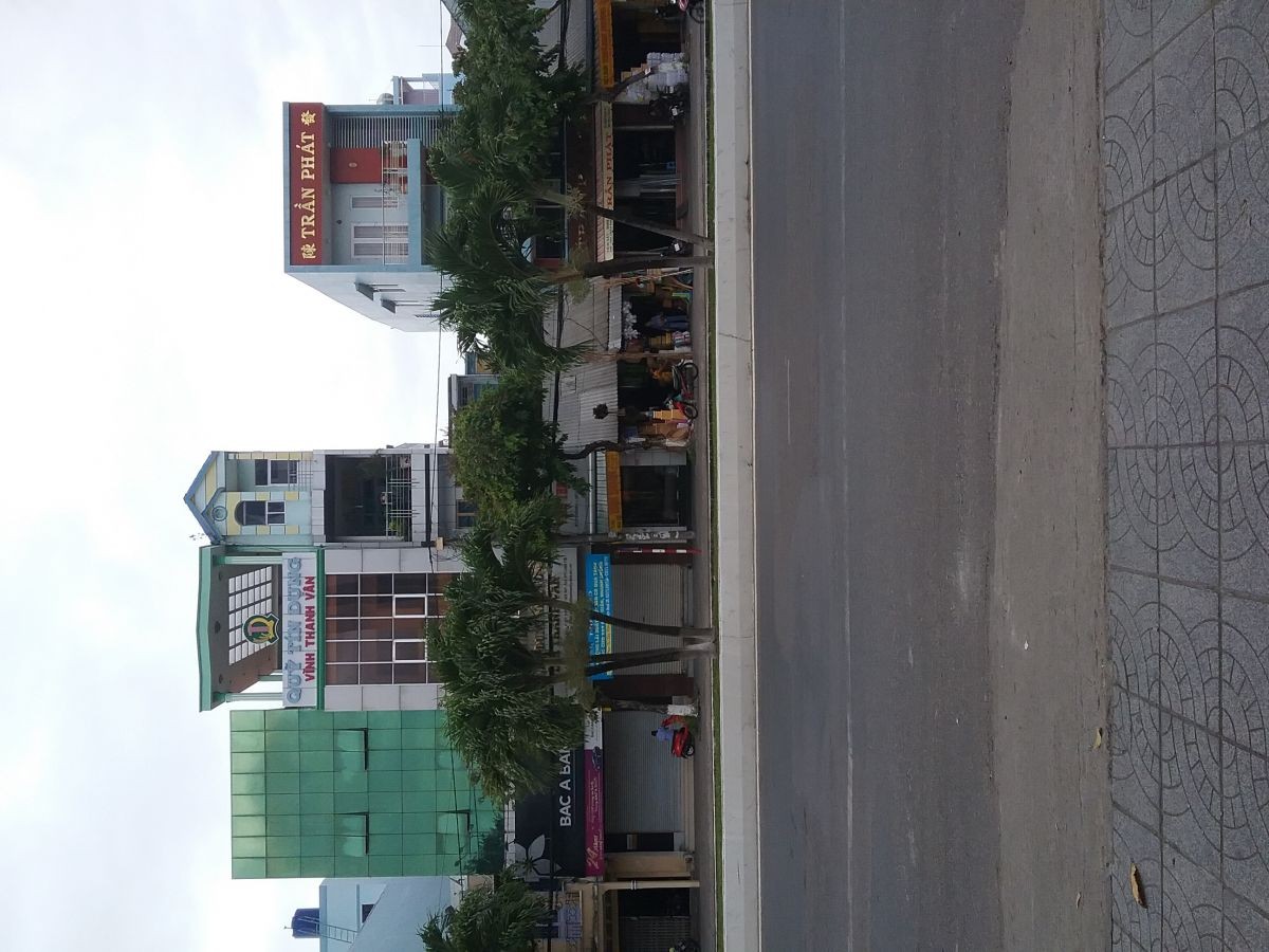 Nhà mặt tiền đường Trần Phú, RG, KG