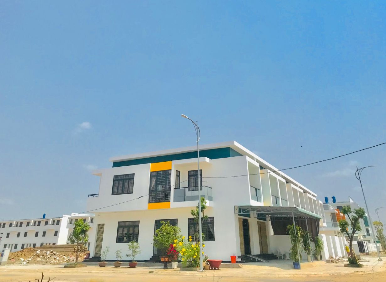 Bán gấp 2 căn nhà  Khu Tây Bắc, phường Vĩnh Quang, Rạch Gía Kiên Giang